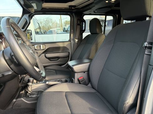 Certified 2021 Jeep Wrangler Unlimited Sport image 15