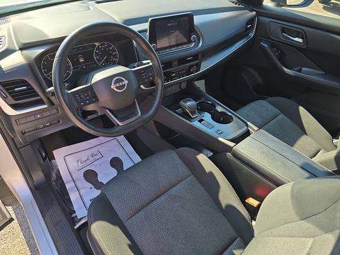 Used 2025 Nissan Rogue SV FWD image 21