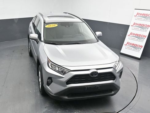 Used 2020 Toyota RAV4 XLE image 25