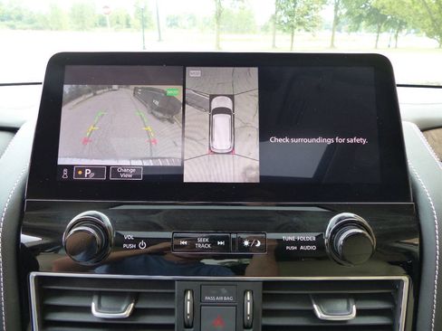 Used 2022 INFINITI QX80 Premium Select w/ Cargo Package AWD/4WD image 40