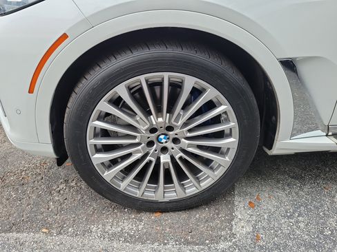 Used 2019 BMW X7 xDrive50i w/ Dynamic Handling Package AWD/4WD image 6