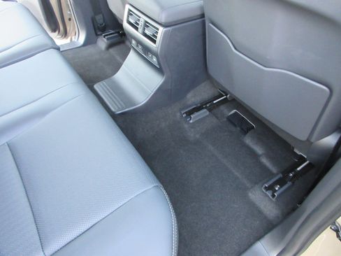 Used 2026 Lexus GX 550 image 21