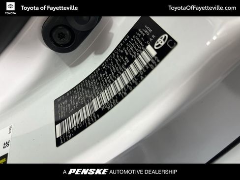 Used 2024 Toyota Corolla LE image 32