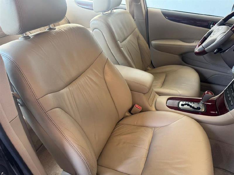 Used 2002 Lexus ES 330 FWD image 5