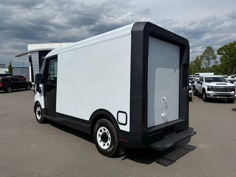 Used 2024 Chevrolet Brightdrop 400 w/ Commercial Equipment Package AWD/4WD image 3