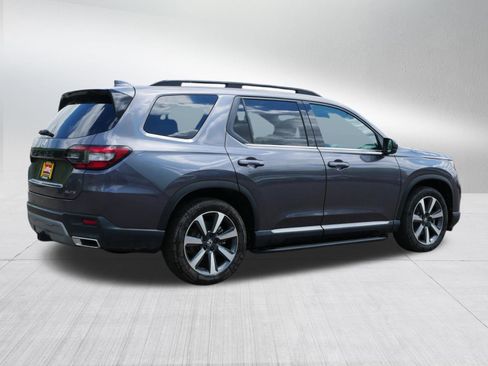 Used 2025 Honda Pilot Elite image 7