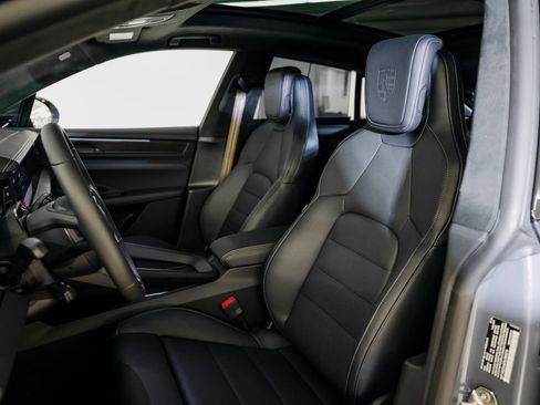 New 2026 Porsche Macan Turbo Electric image 5