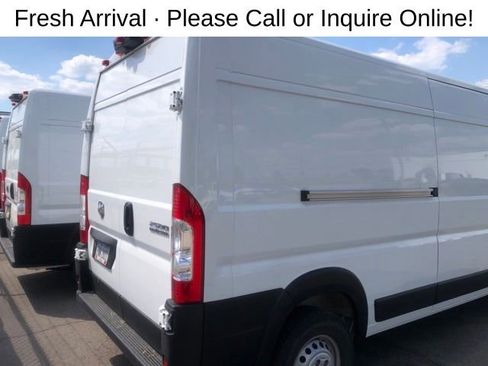 Used 2025 RAM ProMaster 2500 w/ Convenience Group FWD image 4