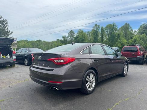 Used 2015 Hyundai Sonata SE image 5