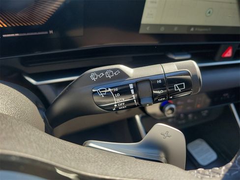 New 2026 Kia Carnival EX image 30