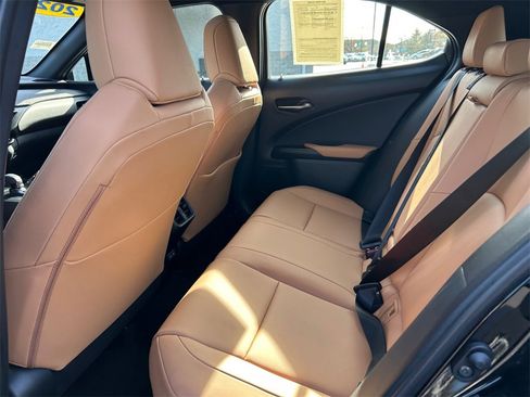 Used 2025 Lexus UX 300h 300h Premium image 25