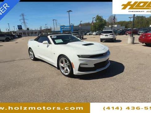 Certified 2023 Chevrolet Camaro SS RWD image 2