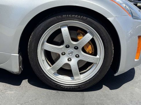 Used 2004 Nissan 350Z Track w/ Cargo Convenience Pkg RWD image 6
