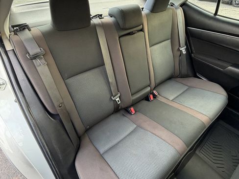 Used 2019 Toyota Corolla L image 17