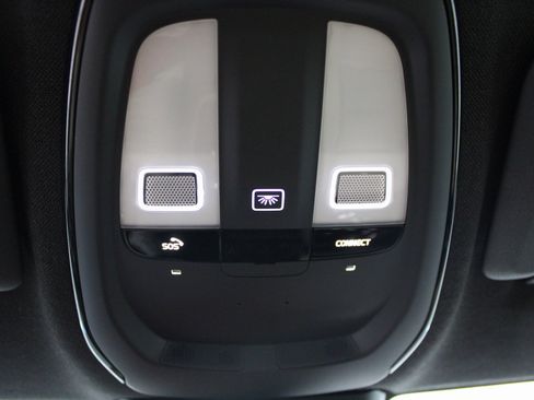 Used 2021 Polestar Polestar 2 image 37