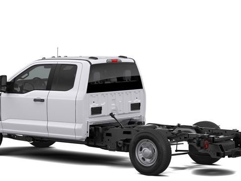 New 2026 Ford F250 XL RWD image 4