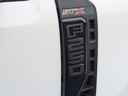 New 2026 Ford F250 XL w/ STX Appearance Package AWD/4WD image 18