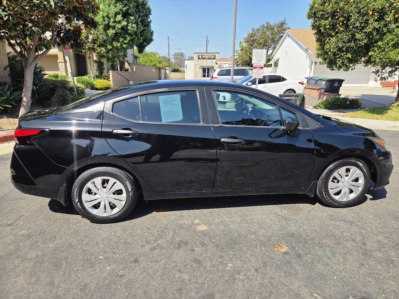 Used 2020 Nissan Versa S FWD image 12
