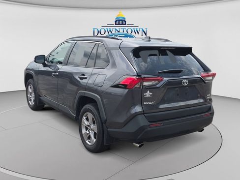 Used 2022 Toyota RAV4 XLE AWD/4WD image 5