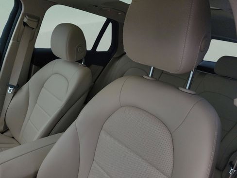 Certified 2022 Mercedes-Benz GLC 300 image 18