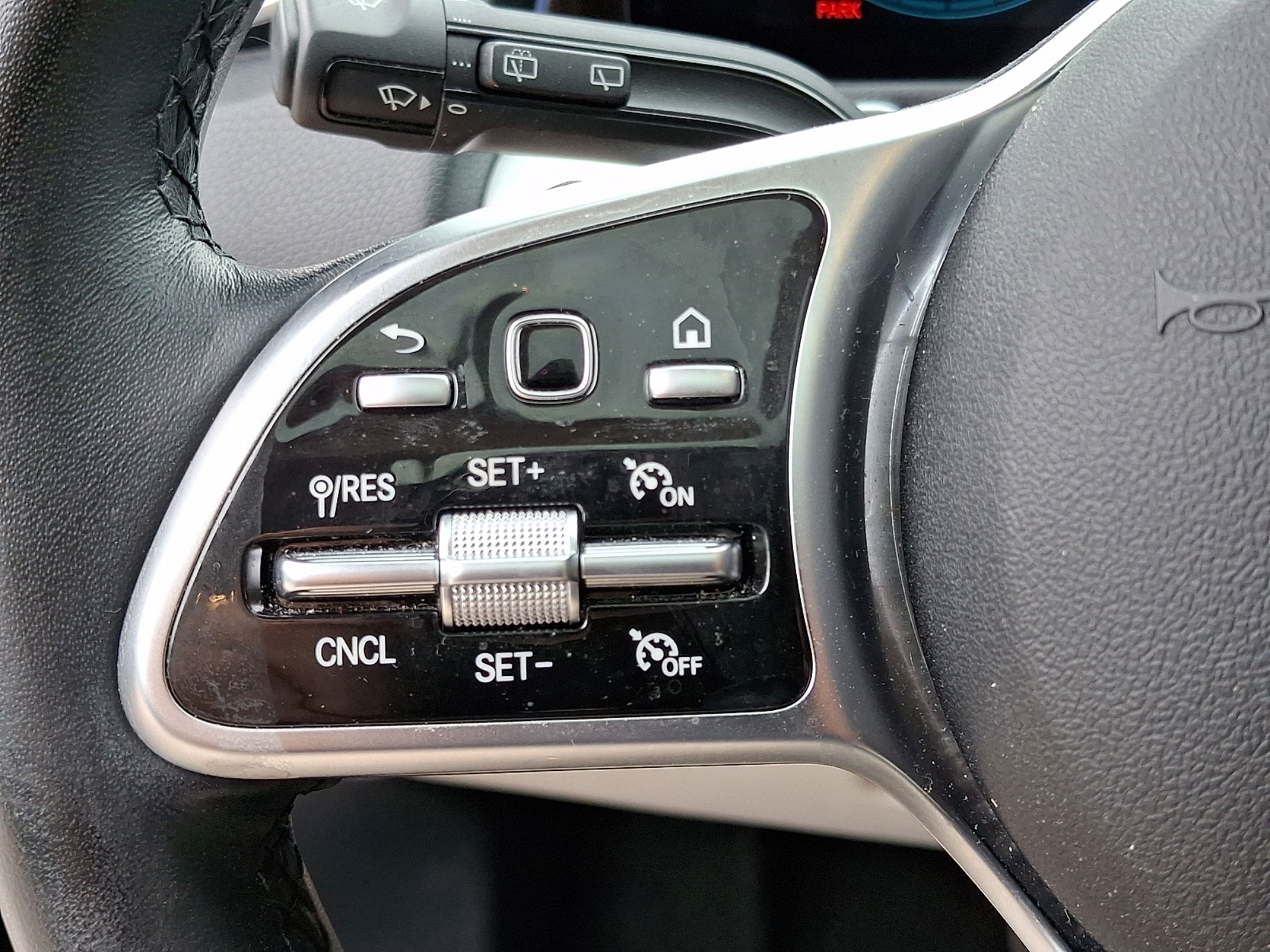 Used 2023 Mercedes-Benz GLB 250 4MATIC image 19
