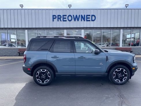 Used 2023 Ford Bronco Sport Outer Banks w/ Tech Package image 2