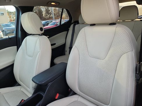 Used 2021 Buick Encore GX Essence w/ Advanced Technology Package image 23