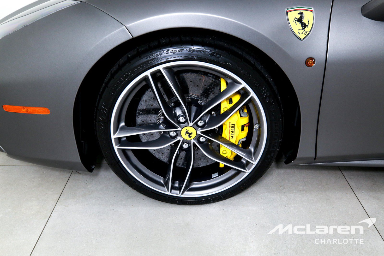 Used 2018 Ferrari 488 Spider RWD image 31