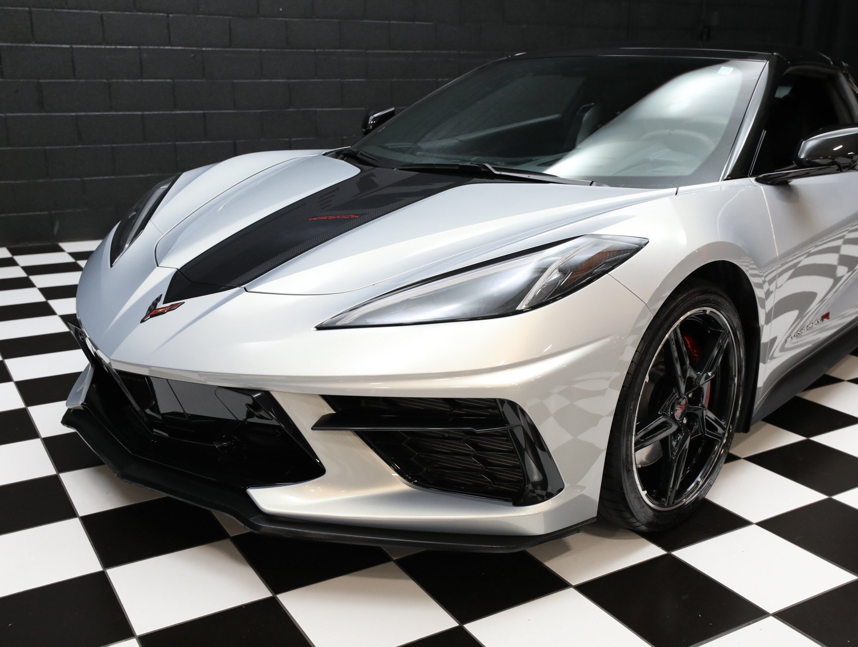 Used 2021 Chevrolet Corvette Stingray Premium Conv w/ Z51 Performance Package RWD image 6