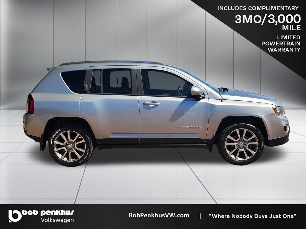 Used 2017 Jeep Compass High Altitude FWD image 23