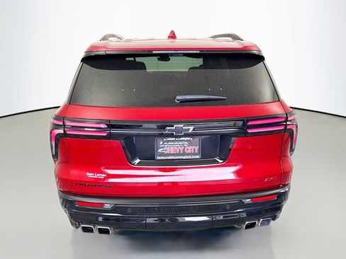 Used 2024 Chevrolet Traverse RS w/ LPO, Floor Liner Package image 7