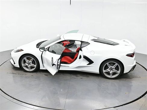 Used 2024 Chevrolet Corvette Stingray Preferred Cpe w/ Z51 Performance Package image 39