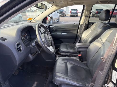 Used 2017 Jeep Compass High Altitude image 11