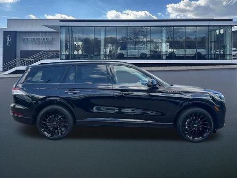 New 2026 Lincoln Aviator Reserve w/ Jet Appearance Package AWD/4WD image 8