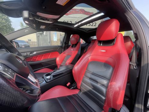 Used 2012 Mercedes-Benz C 63 AMG Coupe image 16