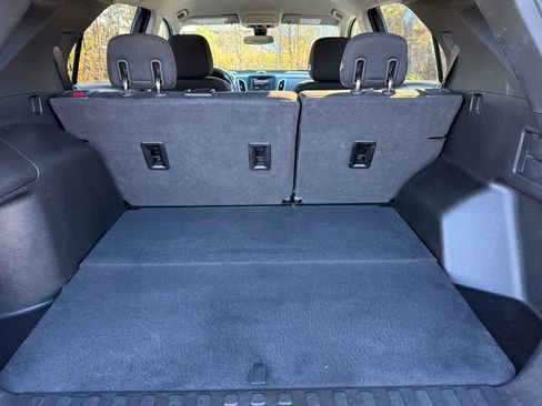 Used 2020 Chevrolet Equinox LT image 37