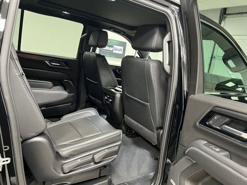 Used 2025 GMC Yukon XL Denali image 57