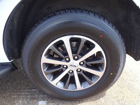 Used 2020 Ford Expedition XL image 38