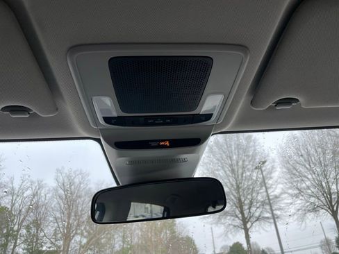 Certified 2025 Honda HR-V LX image 16