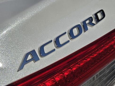 Used 2021 Honda Accord LX image 10