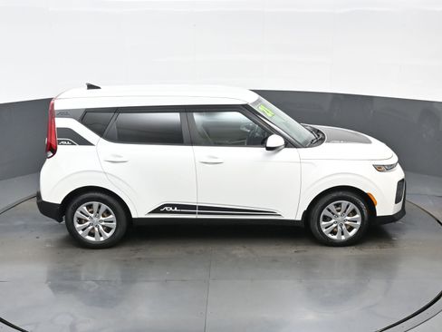 Used 2021 Kia Soul LX FWD image 36