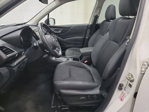Used 2019 Subaru Forester Premium image 12