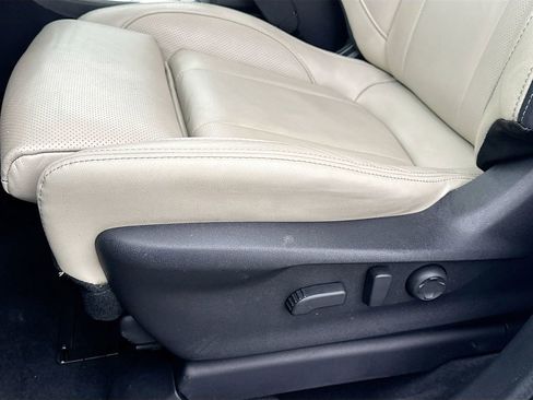 Used 2023 Subaru Ascent Limited w/ Technology Package image 27