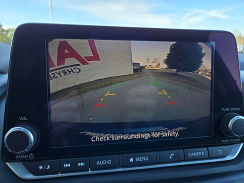 Used 2023 Nissan Rogue SV w/ SV Premium B Package image 35