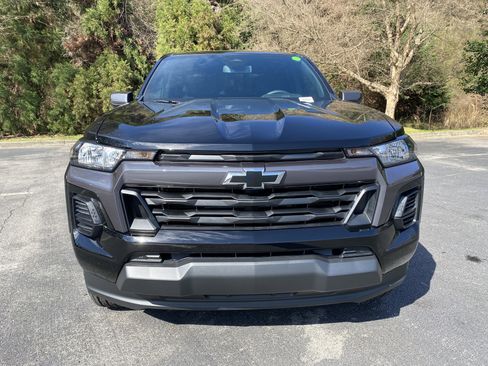 Used 2026 Chevrolet Colorado LT image 3
