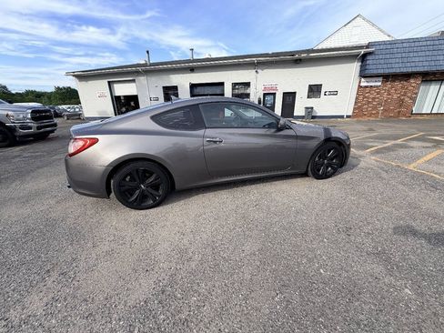 Used 2010 Hyundai Genesis 2.0T RWD image 28