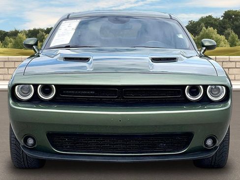 Used 2018 Dodge Challenger SXT Plus RWD image 3
