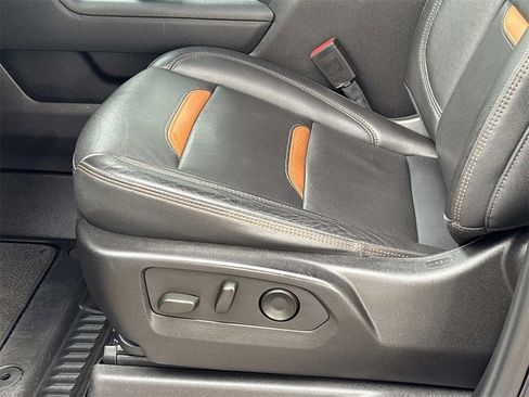 Used 2022 GMC Sierra 1500 AT4 w/ Technology Package image 26