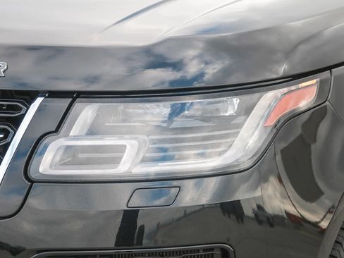 Used 2021 Land Rover Range Rover SV Autobiography Dynamic image 5