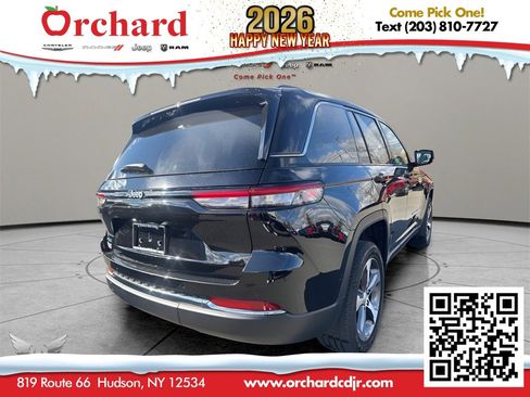 Used 2023 Jeep Grand Cherokee 4WD 4xe w/ Luxury Tech Group II image 7
